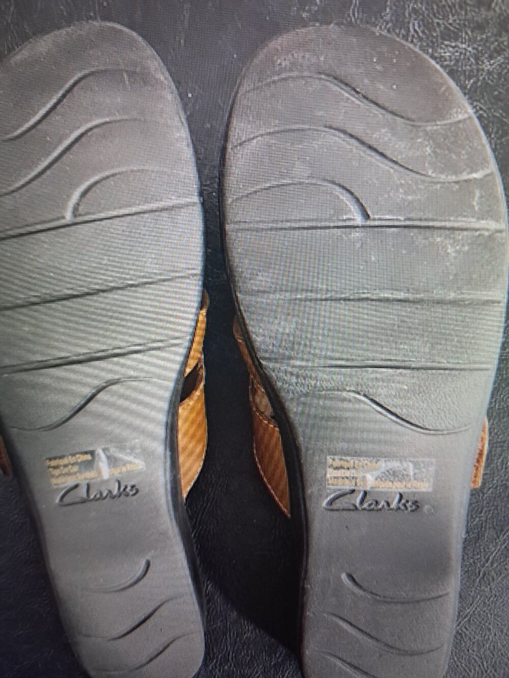 Clarks Lexi Slide Leather Strappy Dark Tan Size 9.5M Sandal - Picture 8 of 8